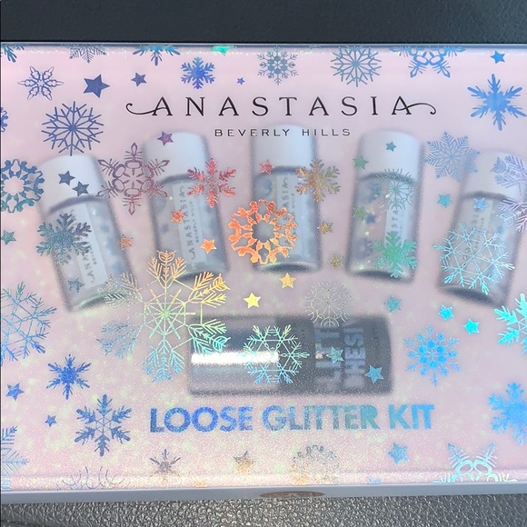 Anastasia Beverly Hills Other - Anastasia Beverly Hills Loose glitter set . NWT